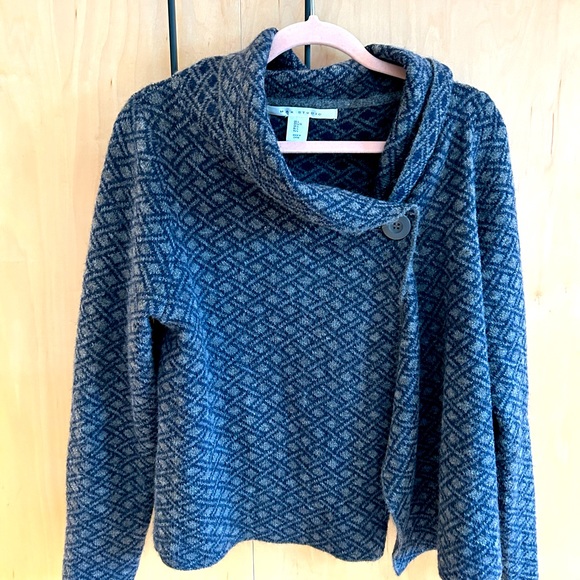 Cardigan sweater - Picture 1 of 10